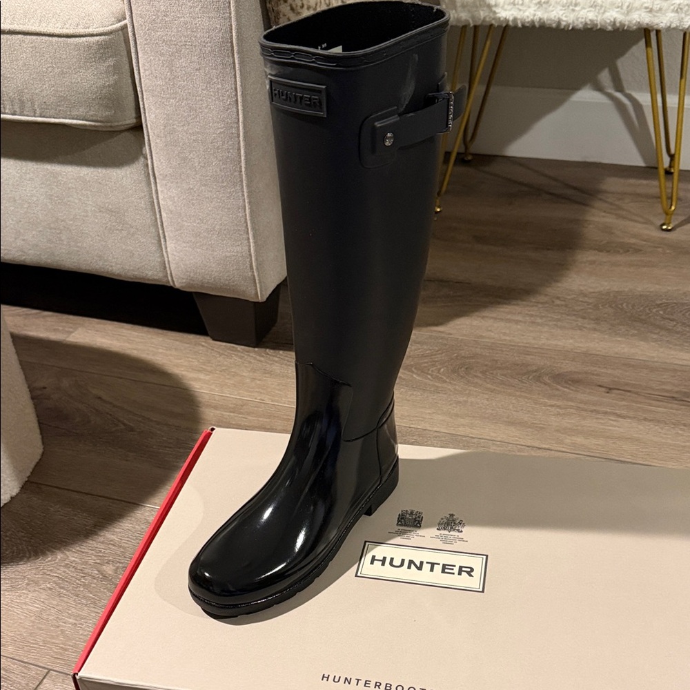 Hunter Glossy Black Rain Boots